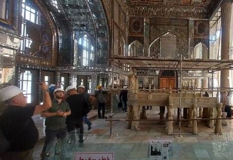 ۸۱ اینفلوئنسر بین‌المللی از کاخ گلستان دیدن کردند