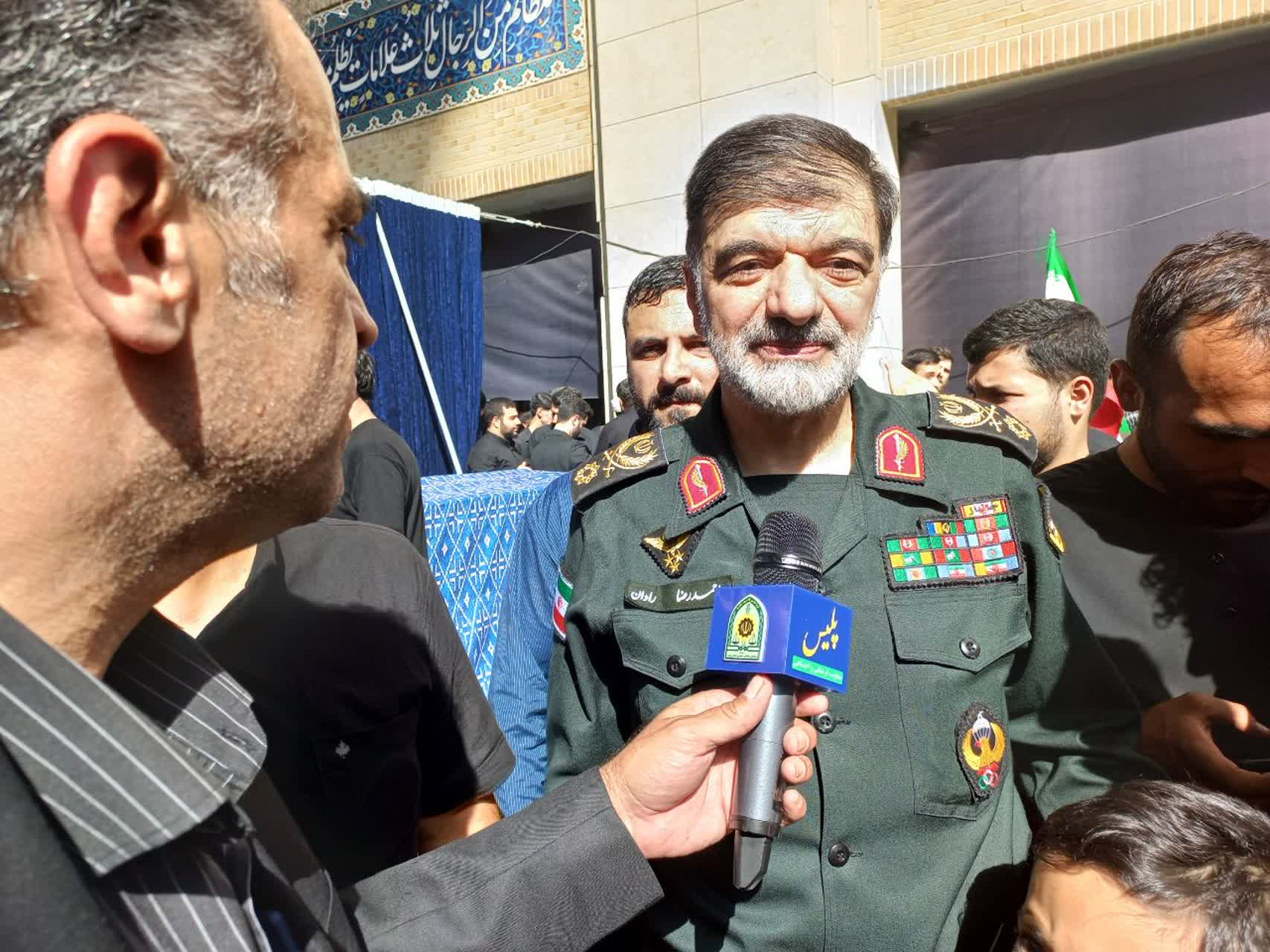 مکتب، اراده و راه امام شهید باید در زندگی همگی ساری و جاری باشد