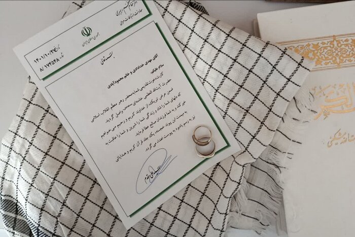 خانهای با عطر چفیه؛ از برکت «هدیه رهبری» تا حسرت وداع با «آقای شهید»