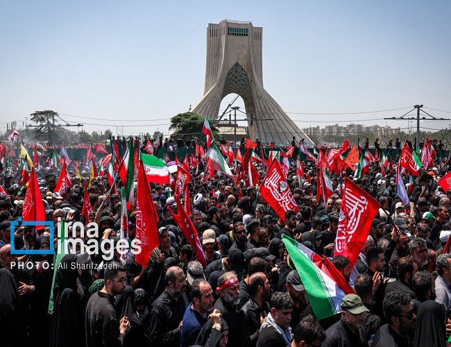 مشاور شورای عالی سیاسی انصارالله: تشییع پیکر رهبر شهید، روایات غربی را خنثی کرد