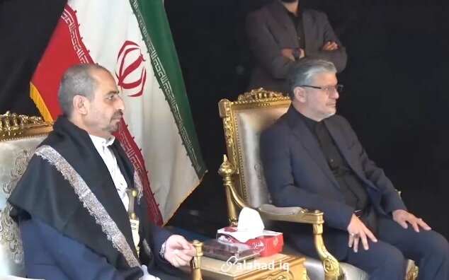 حضور مقامهای یمن در سفارت ایران در صنعاء و تسلیت شهادت رهبر انقلاب + فیلم و عکس
