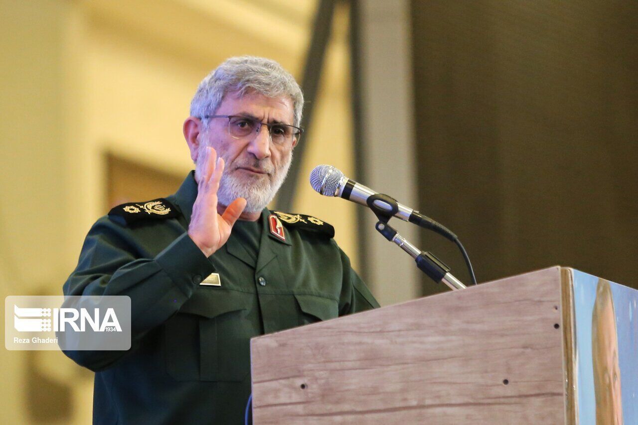العميد قاآني: تشييع الإمام الشهيد في العراق يعزز الخط الأحمر للثأر لدمائه