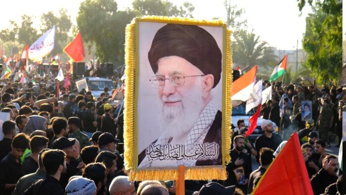 رهبر شهید؛ مکتبی از جنس کربلا و ایستادگی