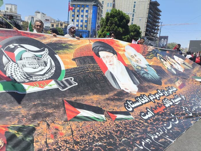 مازندران پیشگام وفاداری در وداع با رهبر شهید