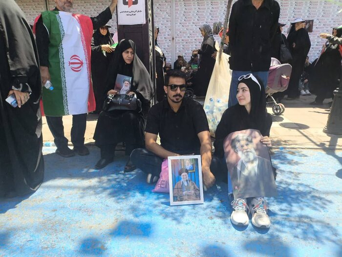 مازندران پیشگام وفاداری در وداع با رهبر شهید