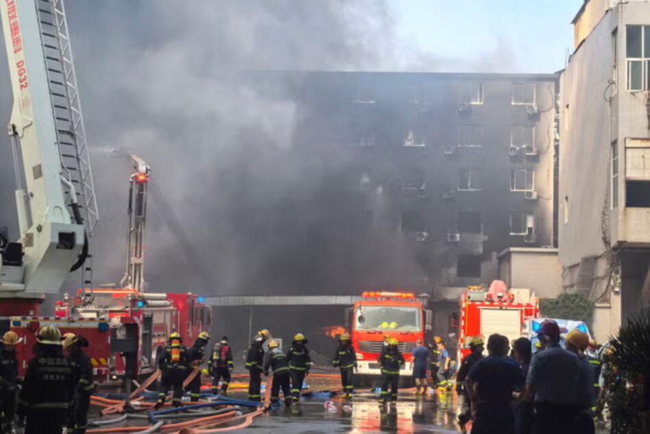 تحلیل خبر: ​​​​​​​جان باختن ۲۸ نفر در آتش‌سوزی در کارخانه کفش در چین + فیلم | ایرنا - کد ff97