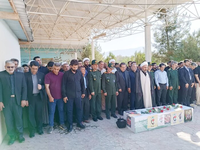 پیکر شهید جهادگر ایلامی تشییع شد