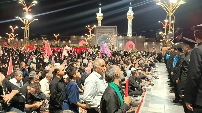 برگزاری دومین شب آیین بزرگداشت قائد شهید امت از سوی رهبر معظم انقلاب در حرم مطهر رضوی+فیلم