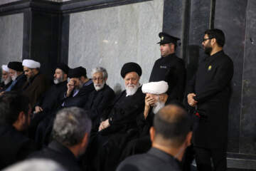 سومین شب آیین گرامیداشت آقای شهید ایران در حرم مطهر رضوی