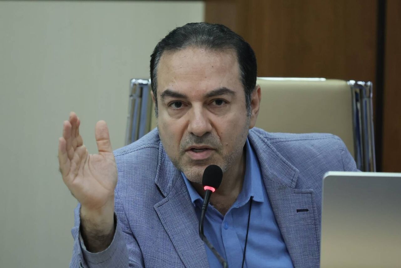 سامانههای هوشمند دقت نظارتهای بهداشتی را افزایش میدهد/لزوم استفاده از ظرفیت بخش خصوصی