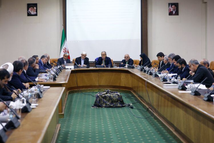 تاکید رئیس جمهور بر تقویت تاب‌آوری ملی و مشارکت عمومی در تداوم اداره کشور