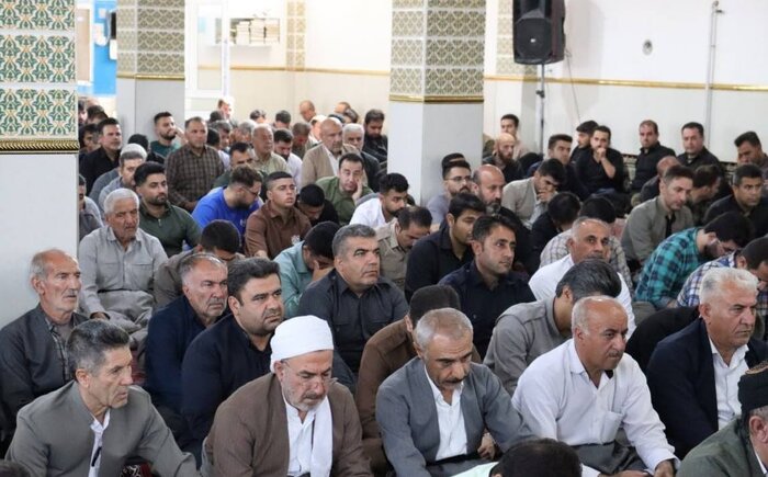روحانی اهلسنت: شهادت رهبر شهید انقلاب موجب انسجام و بیداری بیشتر امت اسلامی شد