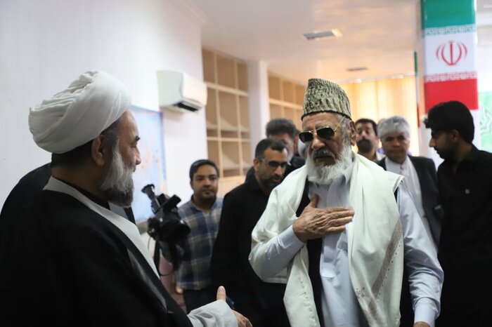 حضور مردم در تشییع امام شهید رفراندومی عملی برای تجدید بیعت با انقلاب اسلامی بود