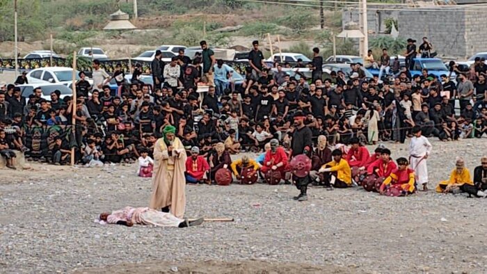 «شاهمنصوری» میناب؛ میعادگاهِ آیینی برای روایتی از جنسِ تعزیه