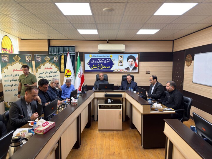 استاندار کرمانشاه: محدودیت ساعات کاری ادارات برای مدیریت مصرف برق اجرا میشود