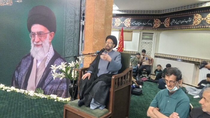 مراسم یادبود رهبر شهید انقلاب برگزار شد