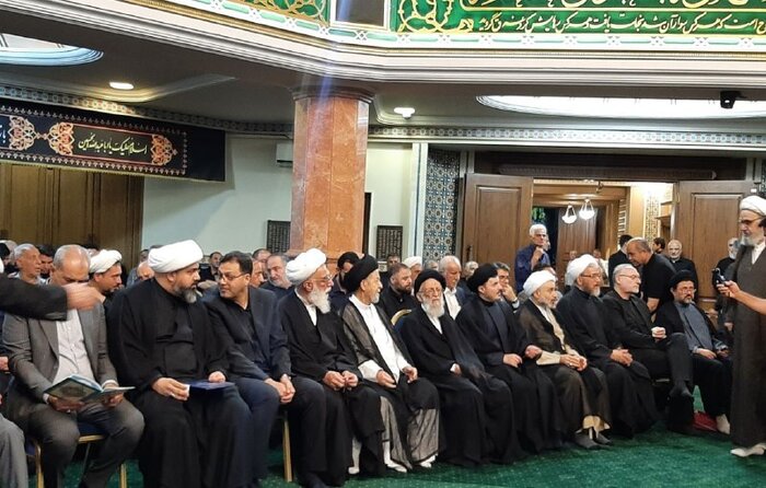 مراسم یادبود رهبر شهید انقلاب برگزار شد