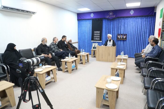 نماینده ولیفقیه در سمنان: تحقق عزت ملی در گرو «قطع وابستگی به بیگانگان» است