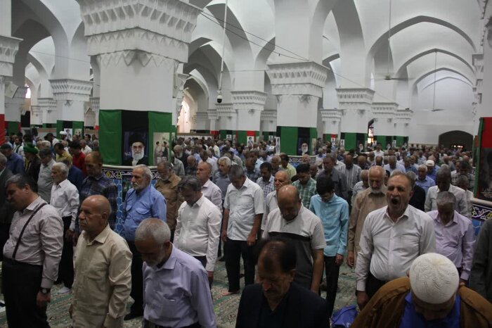امام جمعه یزد: تسلیم مقابل دشمن موجب حقارت ملی است