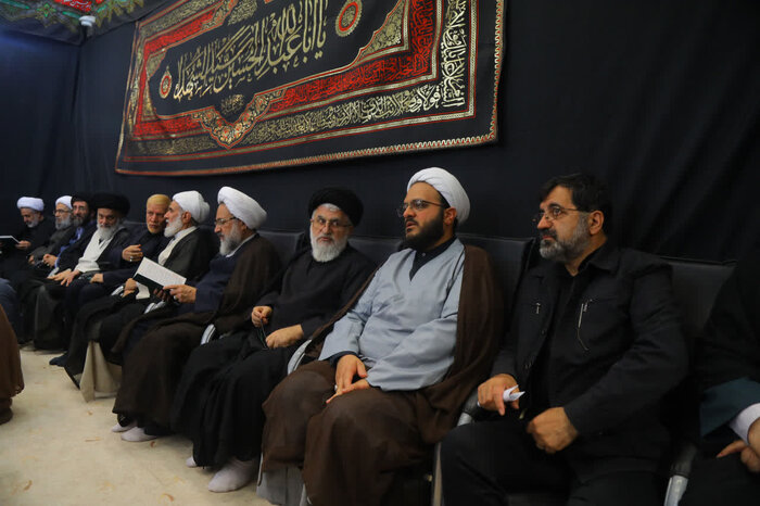آیین بزرگداشت رهبر شهید با حضور آیتالله نوری همدانی در قم برگزار شد