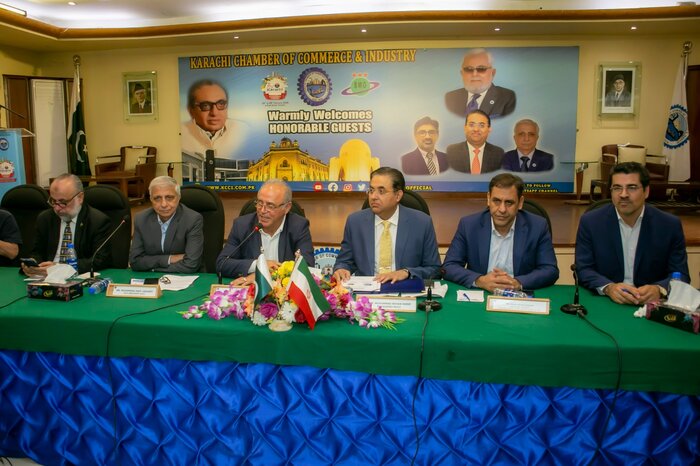 توسعه همکاریهای استانی ایران و پاکستان؛ اتاق های اراک و کراچی تفاهمنامه امضا کردند