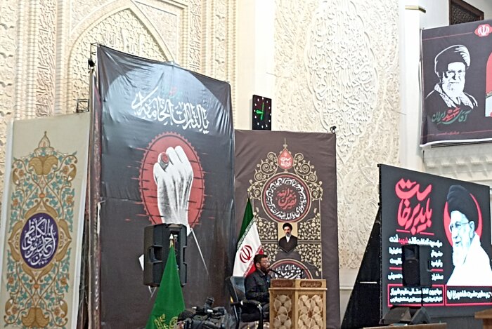 تجدید میثاق افغانستانیها با راه مقاومت و رهبر شهید در حرم شاهچراغ(ع)
