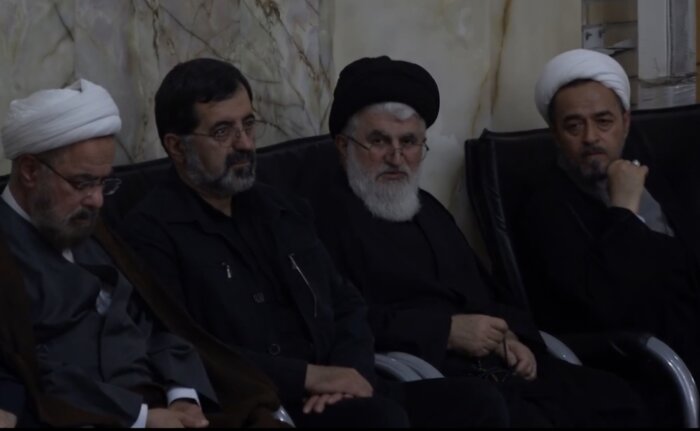 اعلام جنگ و صلح از وظایف انحصاری ولی فقیه است