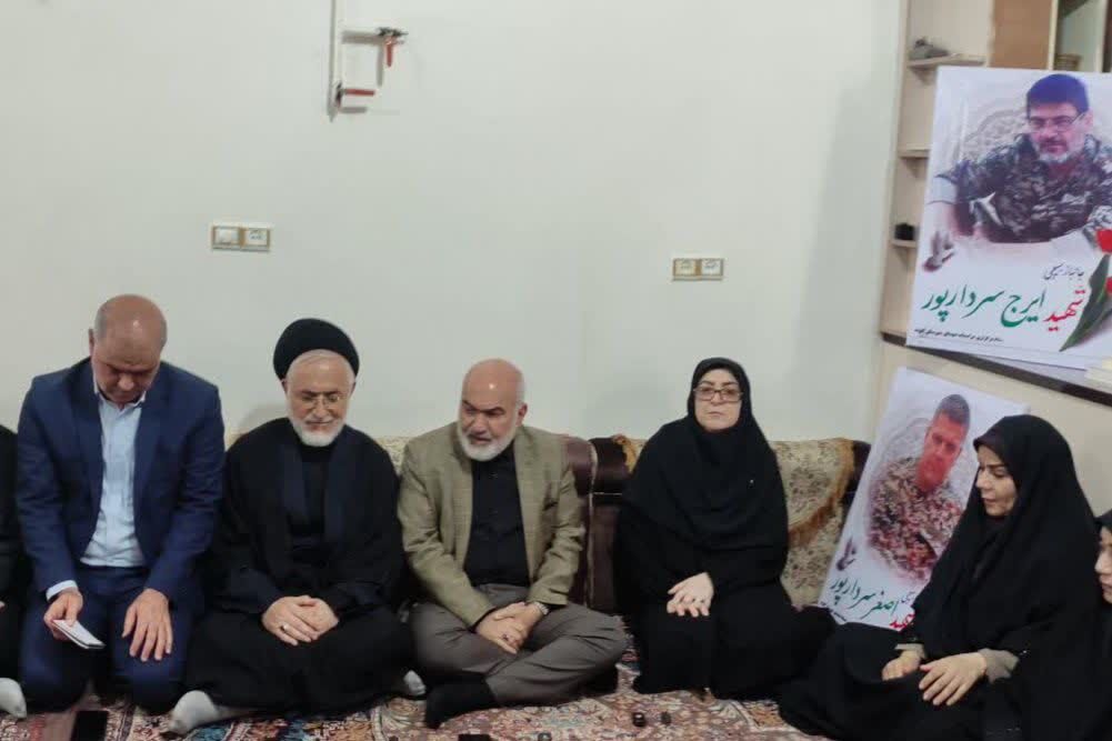 سخنگوی دولت: در خدمت خانواده شهدا هستیم