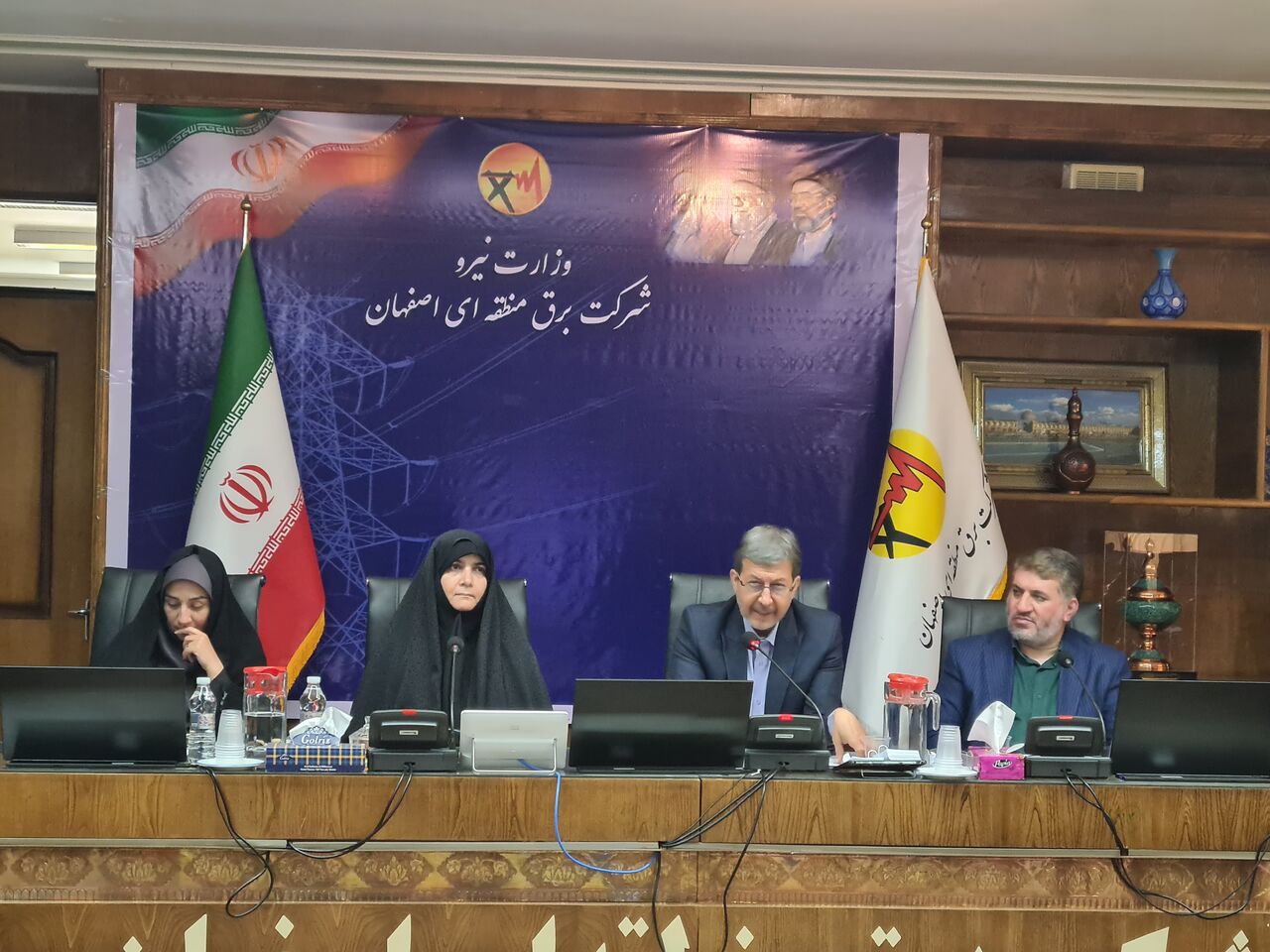 Marriage Facilitation Plan for Single Employees to be Implemented Soon in Isfahan