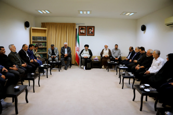 آیتالله نورمفیدی: توهین به مسئولان، خلاف انقلابیگری است