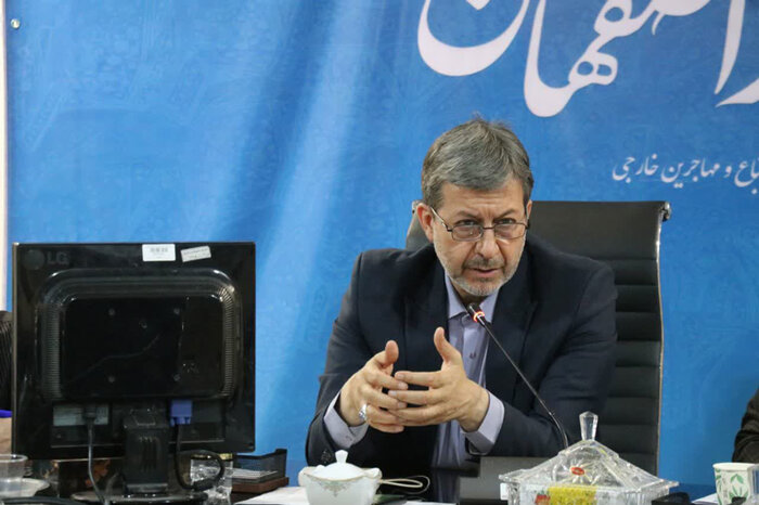 سایهسنگین دیوانسالاری بر قامت اقتصاد اصفهان؛ چالش تمرکزگرایی و رویش امید در پناه سرمایه