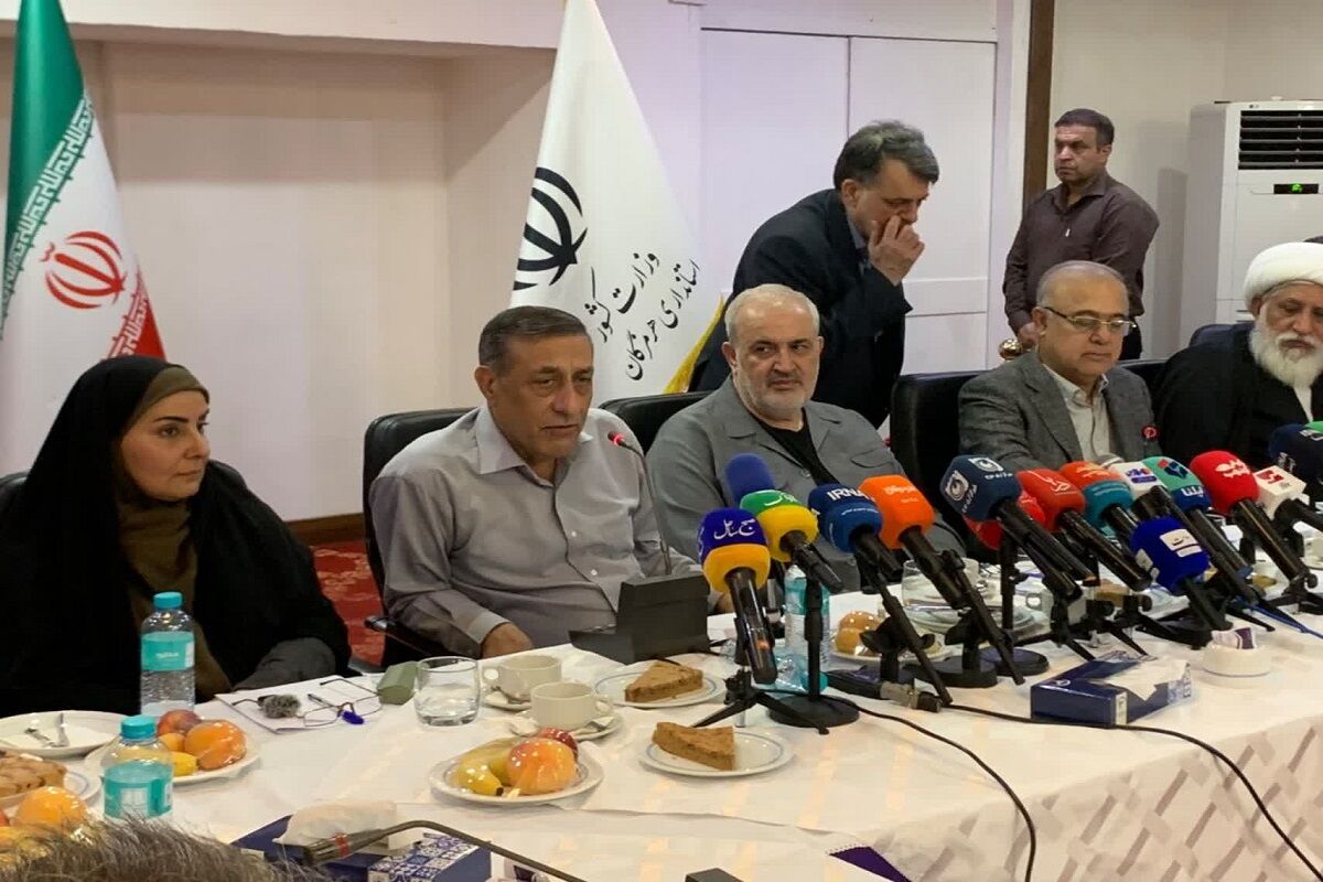 دولت تا جبران کامل خسارتها در کنار مردم هرمزگان میماند