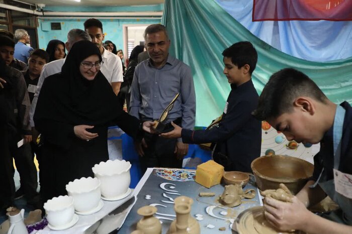 معاون وزیر: جشنواره جابربنحیان، مسیر پژوهشمحوری دانشآموزان را هموار می کند