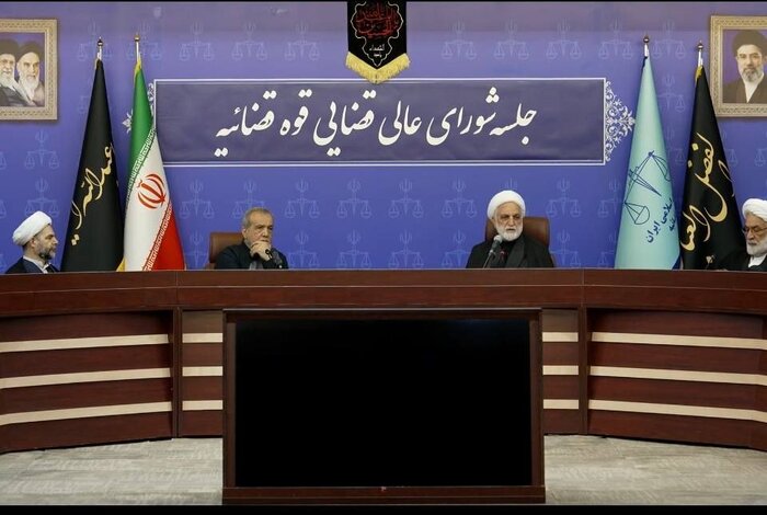 همه مکلف به حمایت از دولت در شرایط کنونی هستیم/ تمام همت رییس جمهور خدمت به کشور است