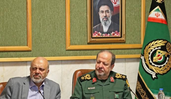 سرپرست وزارت دفاع: تحریم و جنگ موتور جهش فناوریهای دفاعی ایران شد