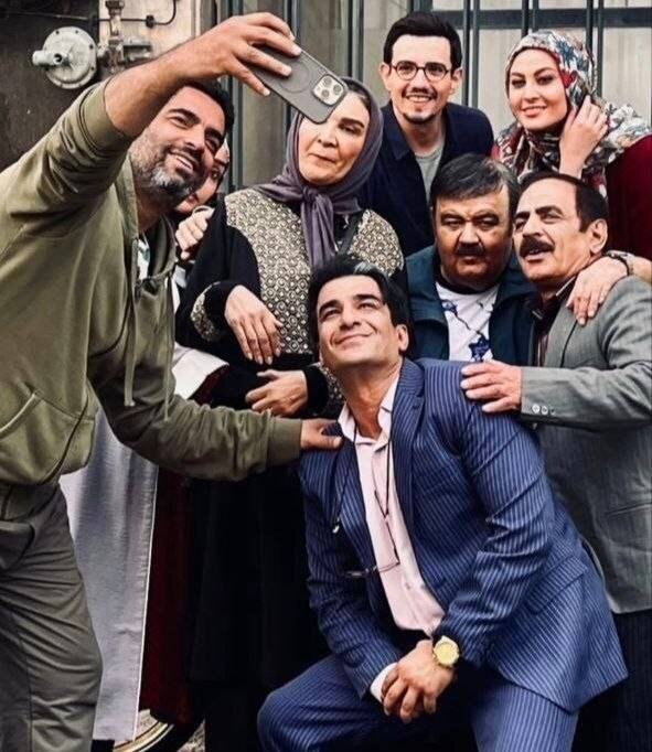 از «خداحافظ نابغه» تا «دیر کردیم برای قدردانی»؛ سینما در سوگ «عمو اکبر»