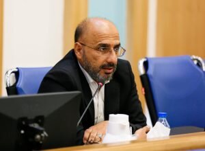 سایهسنگین دیوانسالاری بر قامت اقتصاد اصفهان؛ چالش تمرکزگرایی و رویش امید در پناه سرمایه