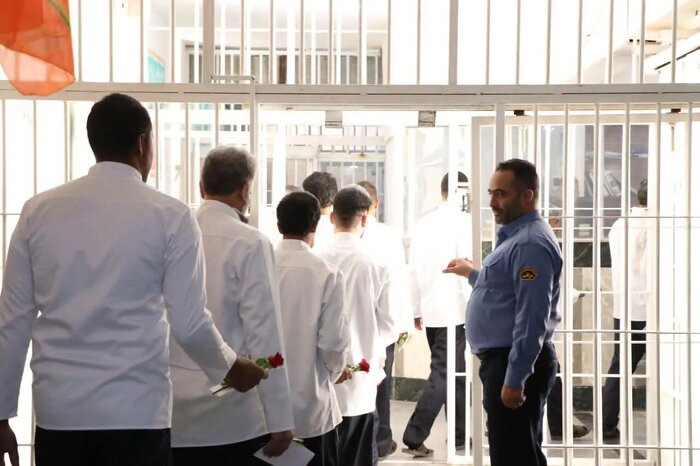 آزادی ۷ زندانی زن ندامتگاه فردیس با اعطای ارفاقات قانونی