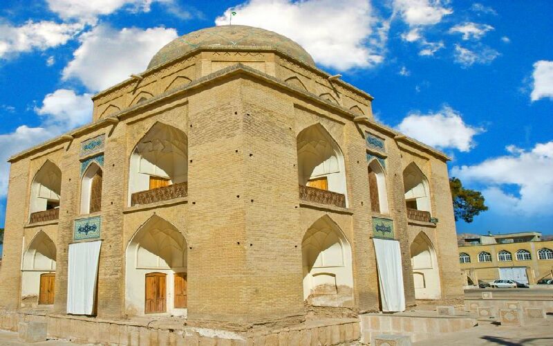 بی‌بی‌دخترون؛ مقبره‌ای در دل خاک، گنبدی بر آسمان