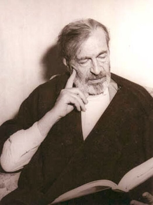 مردی که اصفهان را نوشت