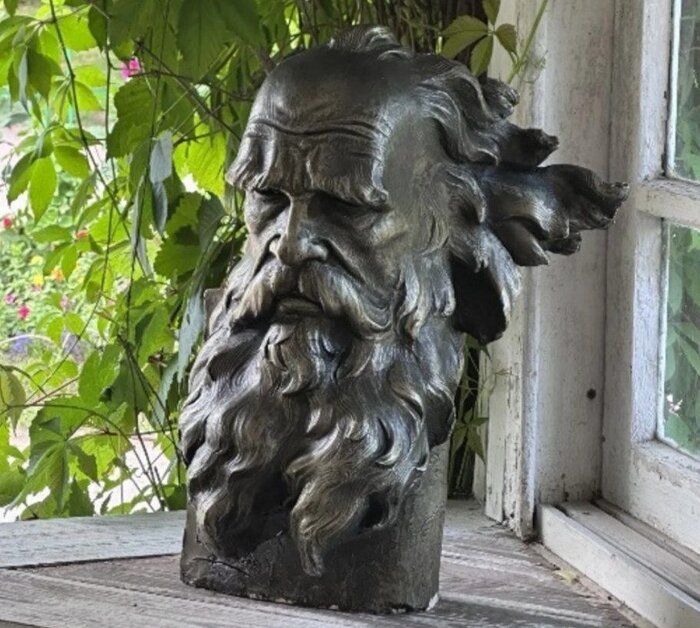 اثر مجسمه‌ساز شیرازی در خانه موزه «لئو تولستوی» جای گرفت