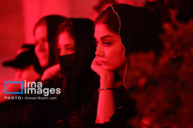 نسل جدید دیگر صرفاً مقلد آیینهای عزاداری نیست / نسل جدید، عزاداری را آگاهانهتر تجربه میکند / نسل جدید از عزاداری امام حسین(ع) چرایی میخواهد