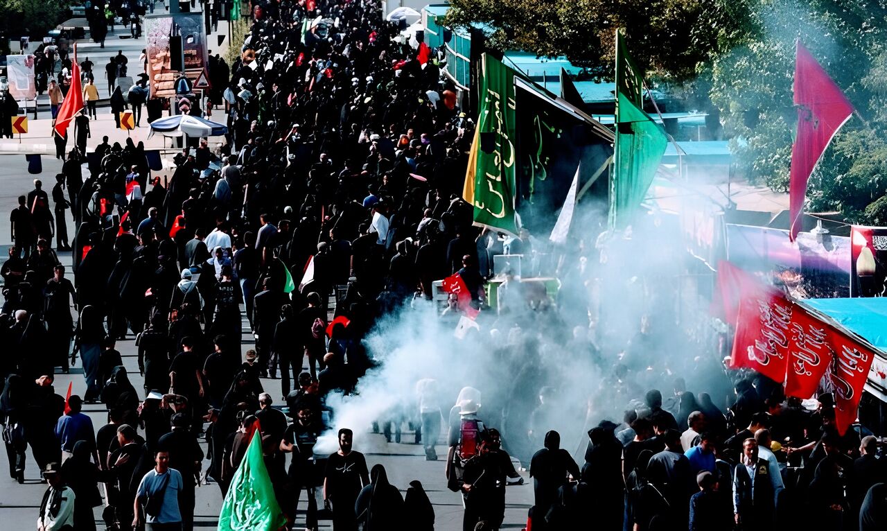 نمایش وحدت و ارادت مردم فریدن در آیین جاماندگان اربعین
