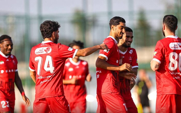 منافی: توقع از تارتار بالاست/ بازیکنان بیکیفیت پرسپولیس را از قهرمانی دور کردند