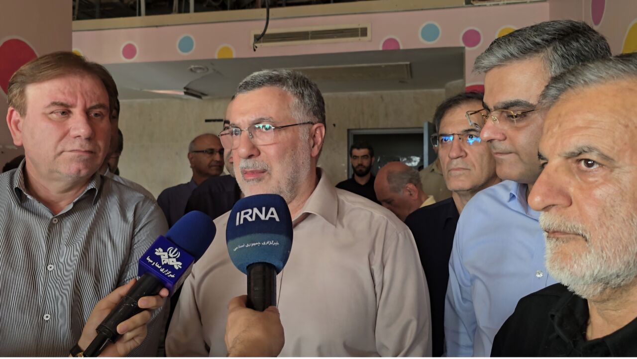 وزیر بهداشت:بیمارستان شهدای خلیج فارس بوشهر بزودی به مدار خدمت بازمیگردد وزیر بهداشت:بیمارستان شهدای خلیج فارس بوشهر بزودی به مدار خدمت بازمیگردد