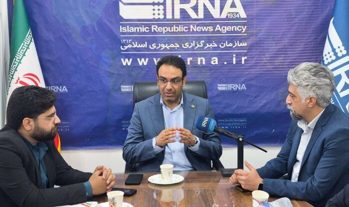 دو زبانه بودن برخی دانش آموزان در خوزستان موجب افت تحصیلی آنها می شود