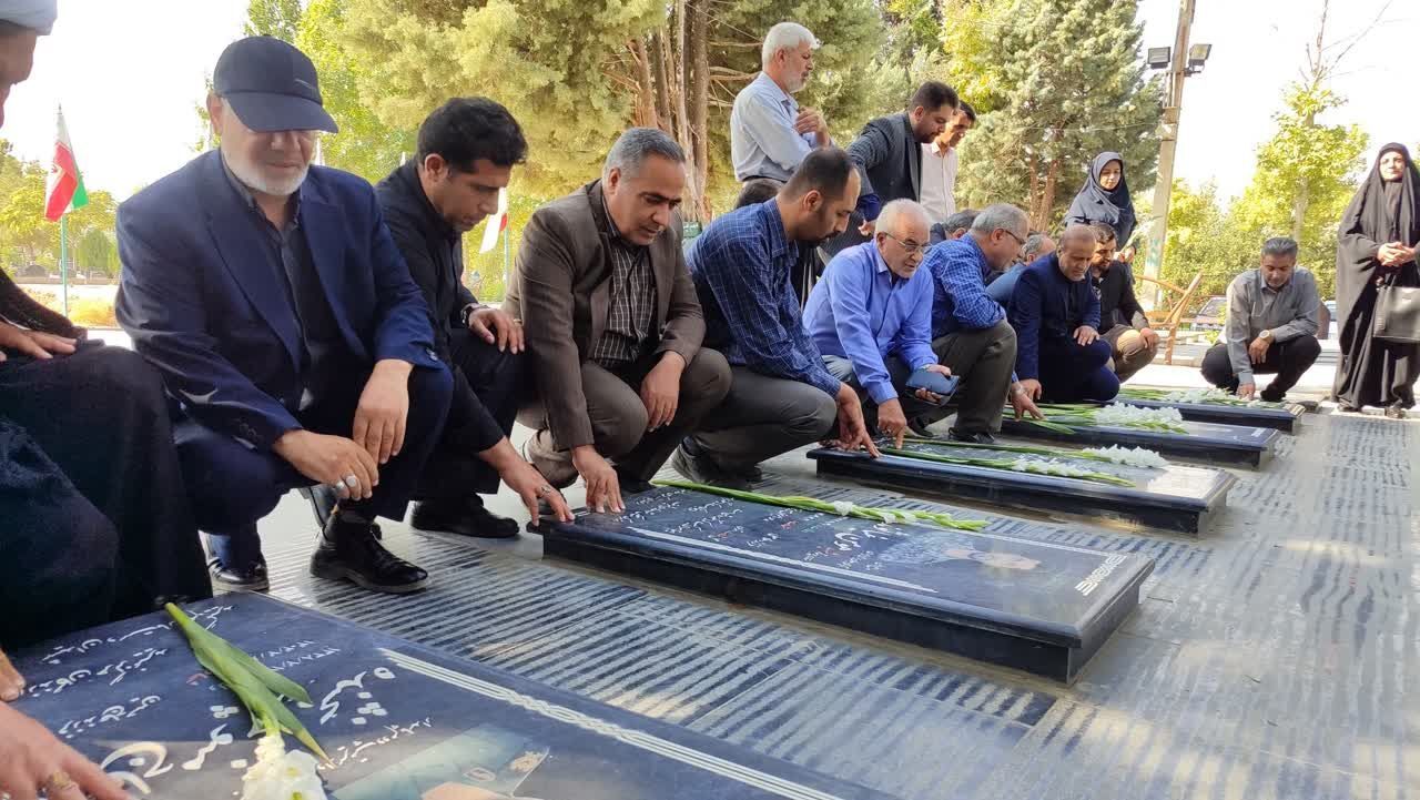 فرماندار ملایر: مطالبهگری خبرنگاران گرهگشای بسیاری از مشکلات است