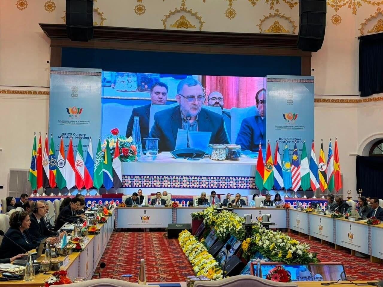 نماینده ایران، زبان فرهنگ را راهکار صلح جهانی دانست