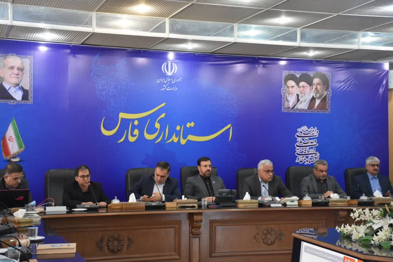 توقف خامفروشی و توسعه فرآوری، راهبرد محوری شورای معادن فارس