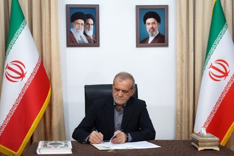 پزشکیان: مرحوم ناطقنوری برای توسعه و اعتلای بوکس کشور، نقش ماندگاری ایفا کرد